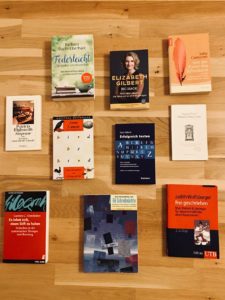 Autorinnenschuber von Treffpunktschreiben, 10 Bücher von Frauen über das Schreiben